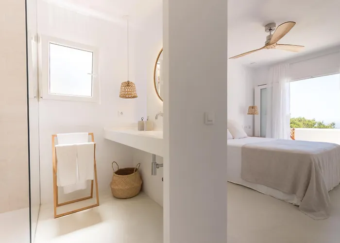 Con Encanto Y Vistas Al Mar En * סון באו